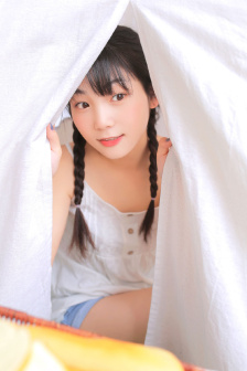 坐在学长的硬硬的上面写作业